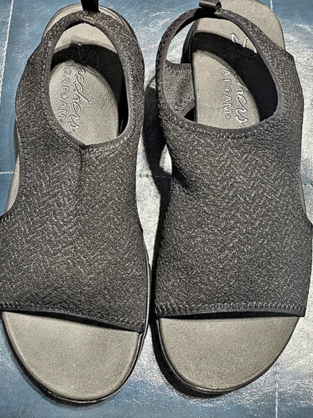 Skechers On-the-Go 600 - Brilliancy Sandal Black Sport Sandals